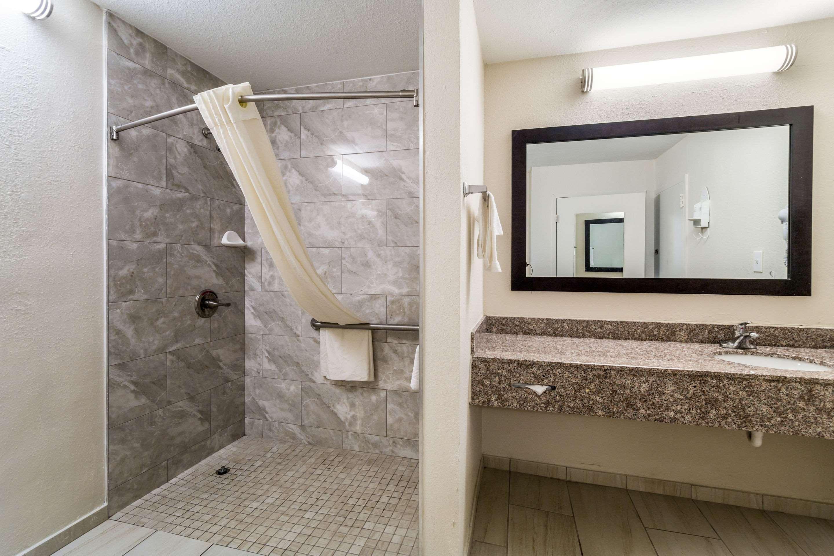 Quality Inn Coliseum Норт-Чарлстон Екстер'єр фото
