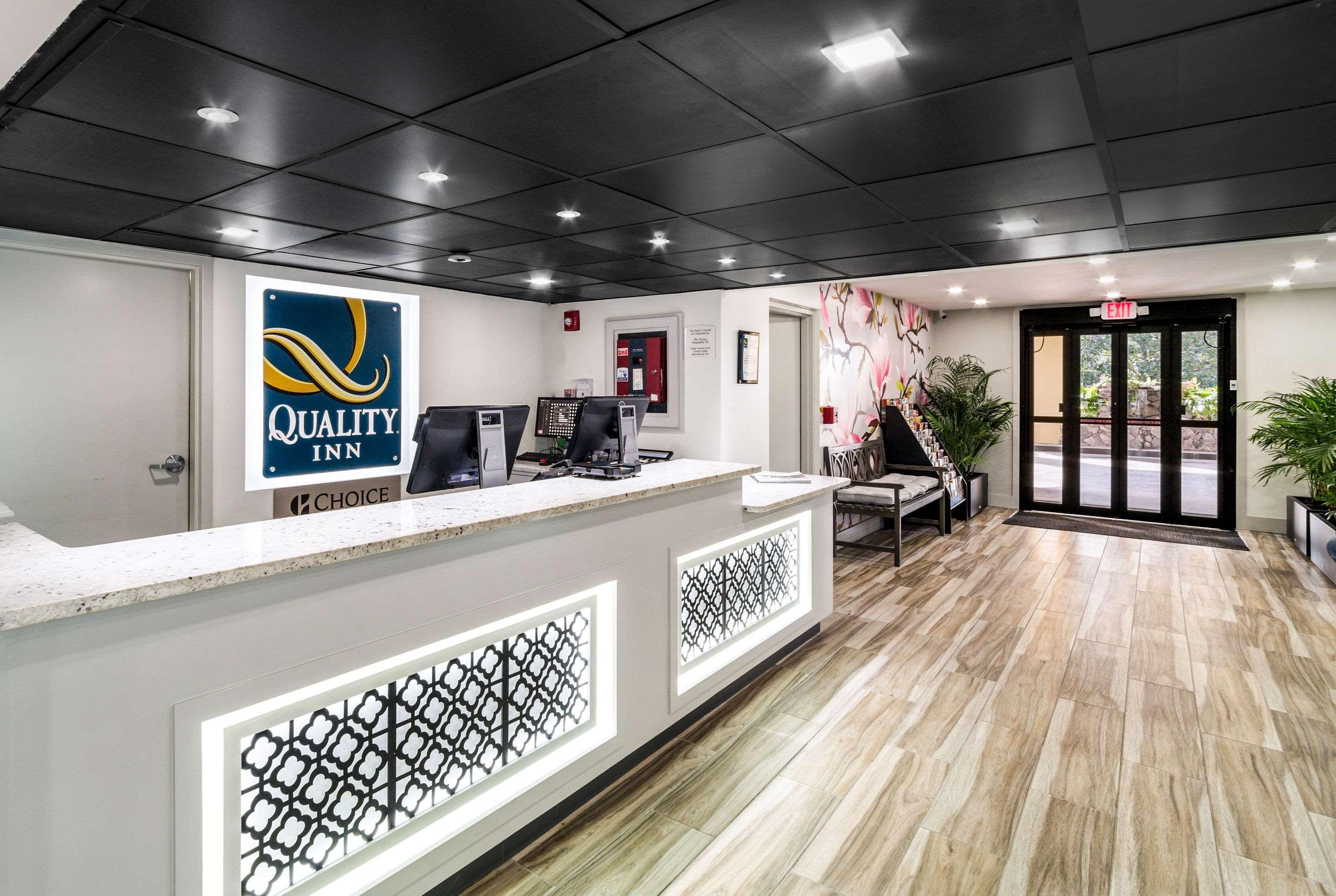 Quality Inn Coliseum Норт-Чарлстон Екстер'єр фото
