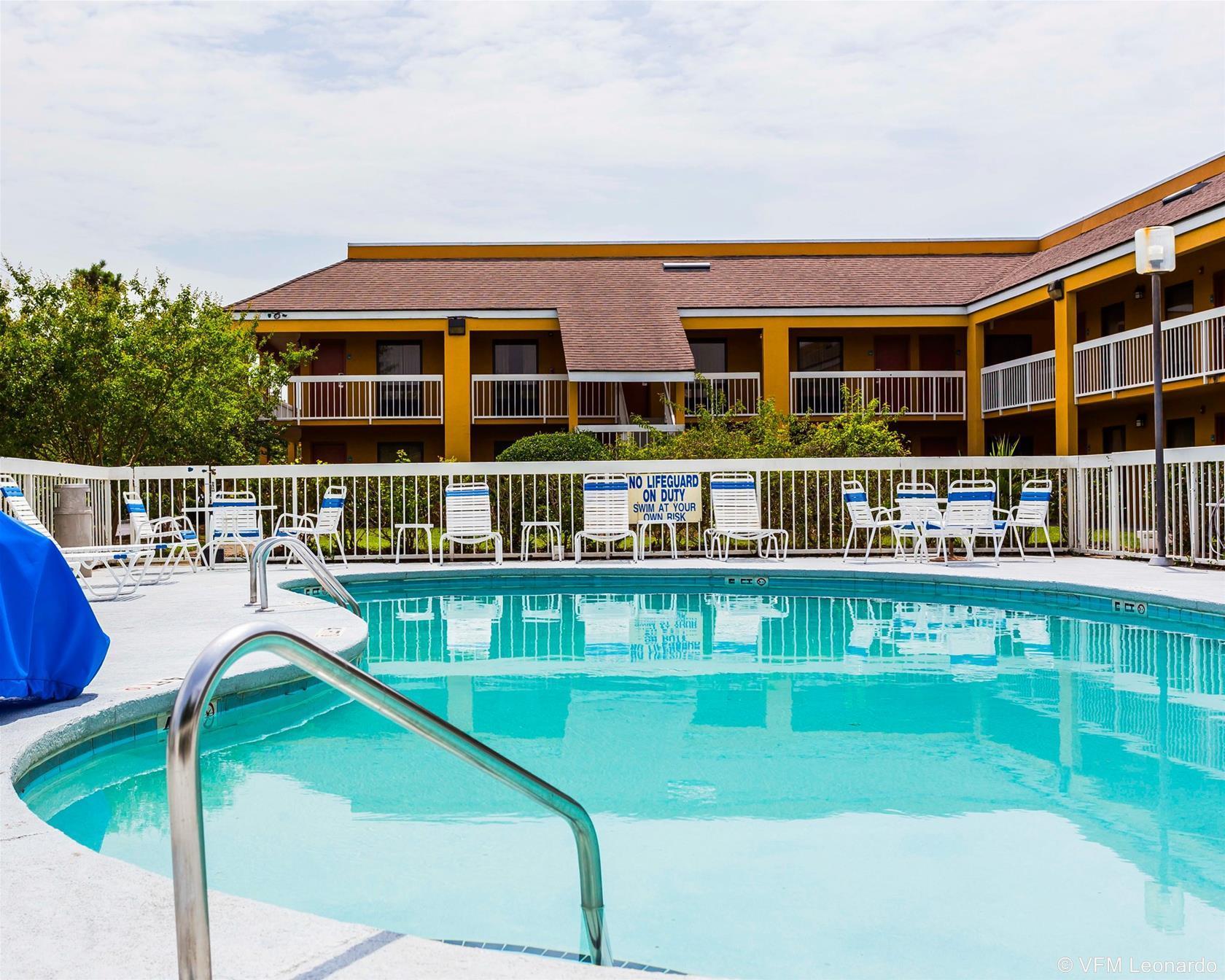 Quality Inn Coliseum Норт-Чарлстон Екстер'єр фото