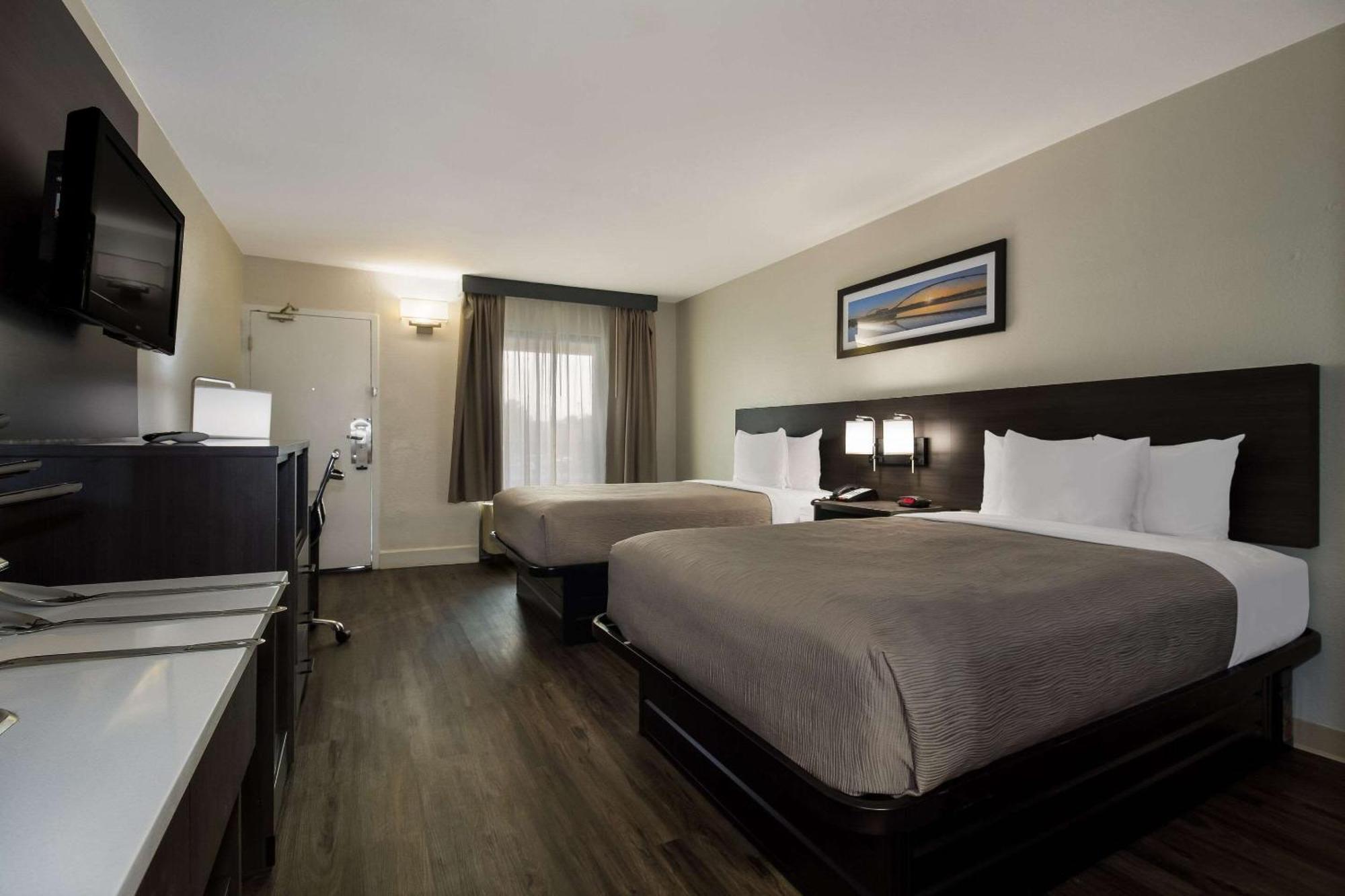 Quality Inn Coliseum Норт-Чарлстон Екстер'єр фото