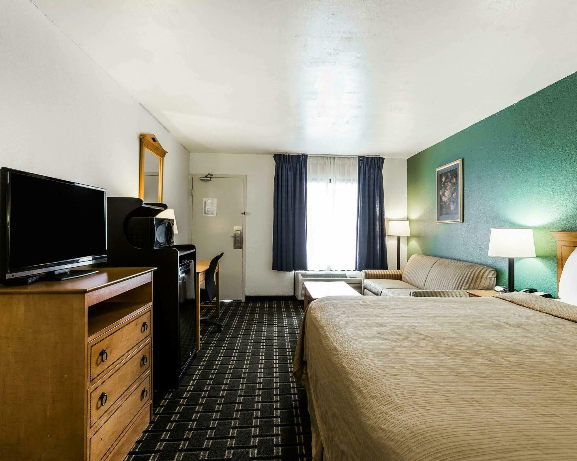 Quality Inn Coliseum Норт-Чарлстон Екстер'єр фото
